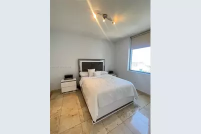 1050 Brickell Ave #1904, Miami, FL 33131 - Photo 13