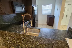 426 NE 210th Cir Terrace, Miami, FL 33179 - Photo 11