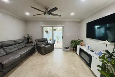 13890 SW 64th St, Miami, FL 33183 - Photo 9