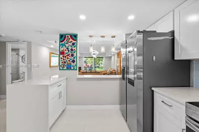 811 S Hollybrook Dr #208, Pembroke Pines, FL 33025 - Photo 3