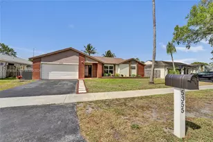 5355 SW 116th Ave, Cooper City, FL 33330 - Photo 9