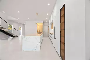 1135 NE 11th Ave, Fort Lauderdale, FL 33304 - Photo 7