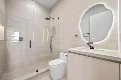 1135 NE 11th Ave, Fort Lauderdale, FL 33304 - Photo 55