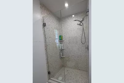 9048 Carlyle Ave, Surfside, FL 33154 - Photo 13