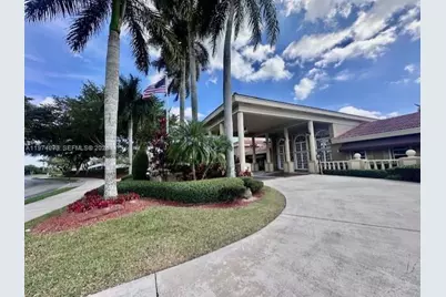 705 SE 25th Ln, Homestead, FL 33033 - Photo 13