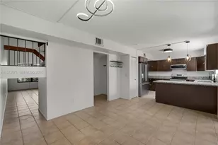 1550 SE Dewberry Ct, Port Saint Lucie, FL 34952 - Photo 3