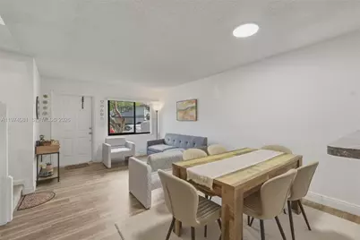 9853 Riverside Dr #8-24, Coral Springs, FL 33071 - Photo 5