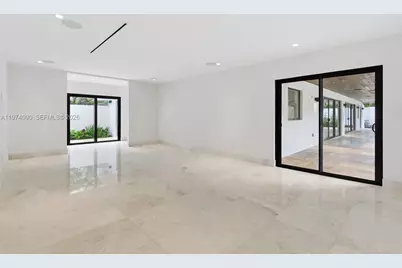 12050 SW 90th Ave, Miami, FL 33176 - Photo 15