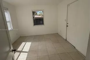 6400 SW 58th Pl, South Miami, FL 33143 - Photo 5