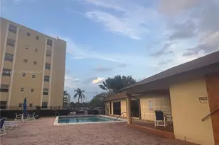 441 SE 3rd St, Dania Beach, FL 33004 - Photo 23