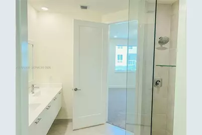 6410 NW 102nd Path #101, Doral, FL 33178 - Photo 5