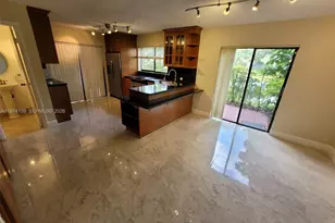 6 Wimbledon Lake Dr, Plantation, FL 33324 - Photo 1