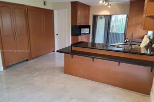 6 Wimbledon Lake Dr, Plantation, FL 33324 - Photo 3