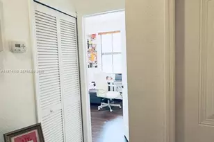 10131 NW 10th St, Miami, FL 33172 - Photo 5