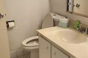 1100 Colony Point Cir, Pembroke Pines, FL 33026 - Photo 21