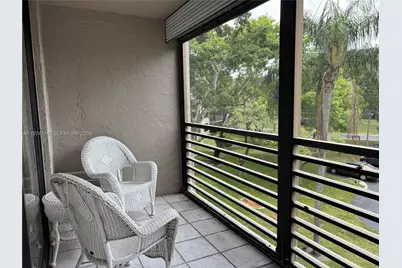 1100 Colony Point Cir #316, Pembroke Pines, FL 33026 - Photo 17