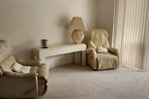 1100 Colony Point Cir, Pembroke Pines, FL 33026 - Photo 3