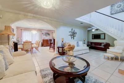10 NW 110th Ave, Plantation, FL 33324 - Photo 9