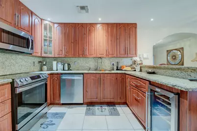 10 NW 110th Ave, Plantation, FL 33324 - Photo 19