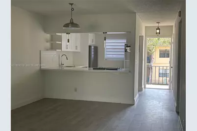 301 Cambridge Rd #211, Hollywood, FL 33024 - Photo 11