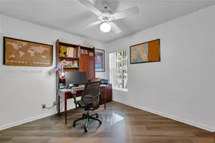 1361 Seagrape Cir, Weston, FL 33326 - Photo 25