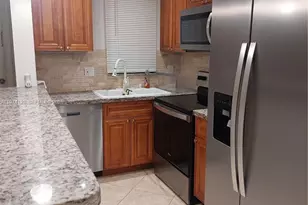 714 NE 10th St, Hallandale Beach, FL 33009 - Photo 5