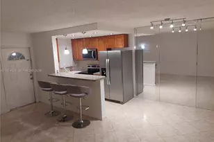 714 NE 10th St, Hallandale Beach, FL 33009 - Photo 1