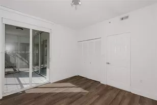 9725 NW 52nd St, Doral, FL 33178 - Photo 39