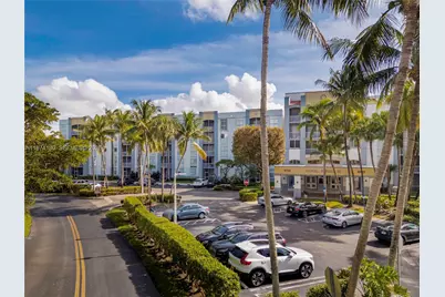 9725 NW 52nd St #213, Doral, FL 33178 - Photo 43