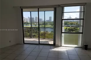 3475 N Country Club Dr, Aventura, FL 33180 - Photo 3