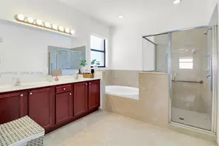 22917 SW 105th Ave, Cutler Bay, FL 33190 - Photo 15