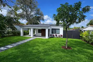 1645 NE 180th St, North Miami Beach, FL 33162 - Photo 3