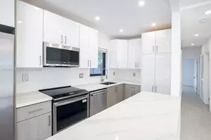 1645 NE 180th St, North Miami Beach, FL 33162 - Photo 47