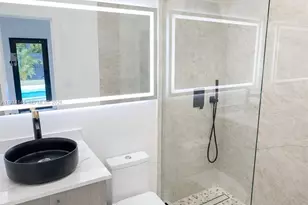 1645 NE 180th St, North Miami Beach, FL 33162 - Photo 35