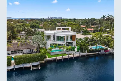 1379 NE 104th St, Miami Shores, FL 33138 - Photo 19