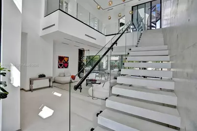 1379 NE 104th St, Miami Shores, FL 33138 - Photo 23