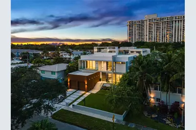 1379 NE 104th St, Miami Shores, FL 33138 - Photo 77