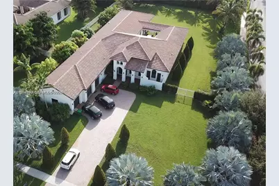 1460 SW 125th Ave, Davie, FL 33325 - Photo 1