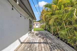 1151 NE 42nd Ct, Pompano Beach, FL 33064 - Photo 27