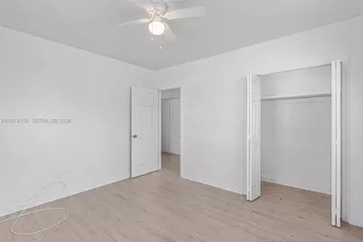 8031 Hawthorne Ave, Miami Beach, FL 33141 - Photo 15