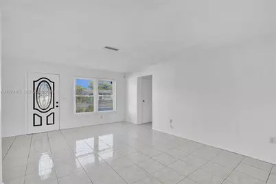 2161 NW 73rd Ave, Sunrise, FL 33313 - Photo 17