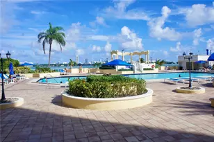 7601 E Treasure Dr, North Bay Village, FL 33141 - Photo 5