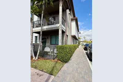 4903 NW 83rd Path, Doral, FL 33166 - Photo 3