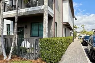 4903 NW 83rd Path, Doral, FL 33166 - Photo 3