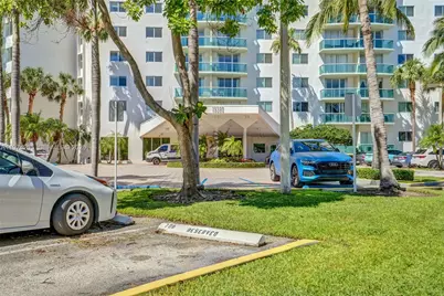 19380 Collins Ave #718, Sunny Isles Beach, FL 33160 - Photo 33