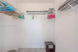 244 Biscayne Blvd, Miami, FL 33132 - Photo 9