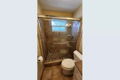 3212 NE 10th St #A2, Pompano Beach, FL 33062 - Photo 11