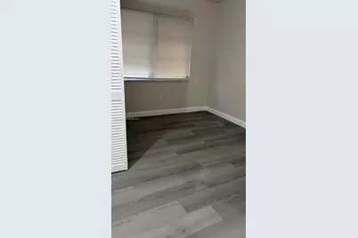 709 NW 1st St, Hallandale Beach, FL 33009 - Photo 5