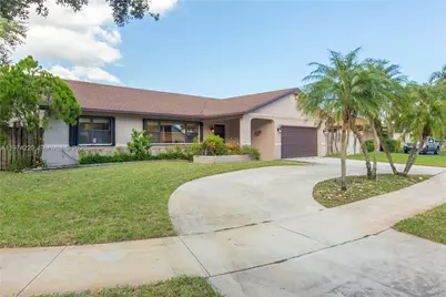 11945 SW 54th St, Cooper City, FL 33330 - Photo 3
