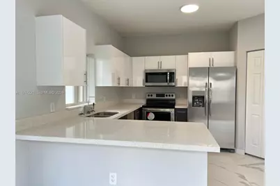 808 NW 16th Ave #1, Fort Lauderdale, FL 33311 - Photo 5